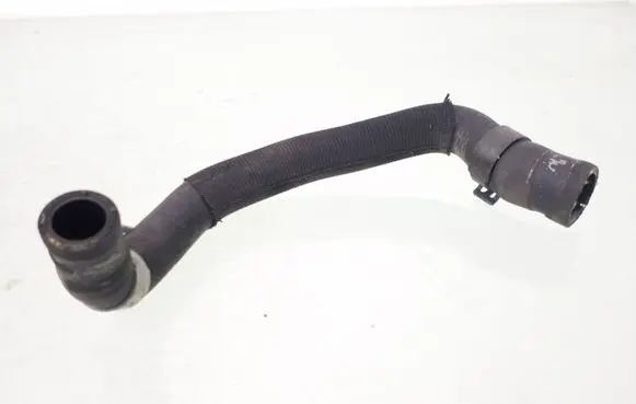 Audi A4 S4 B7 8E 8H Engine coolant pipe/hose 06H121057G