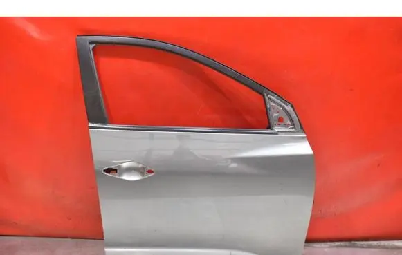 Hyundai ix35 Front door