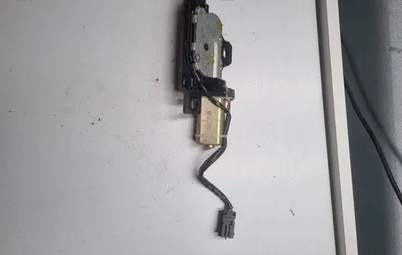 BMW 5 E60 E61 Tailgate/trunk/boot lift motor 7129931 07129931