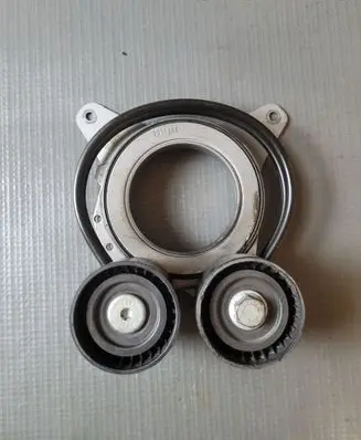 Volvo XC60 Alternator belt tensioner 32137503