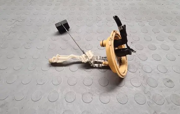 BMW 7 E65 E66 Fuel level sensor 7183793