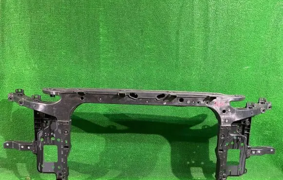 Hyundai Kona I Radiator support slam panel
