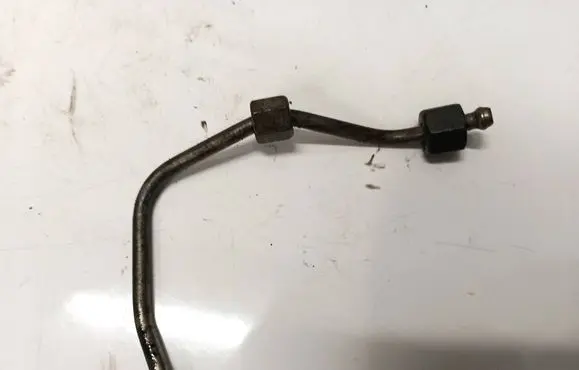 Ford Focus Fuel line pipe 