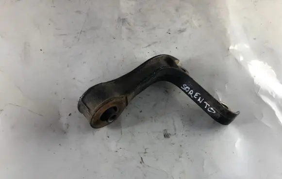 KIA Sorento Front differential bracket 