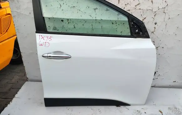 Hyundai ix35 Front door 