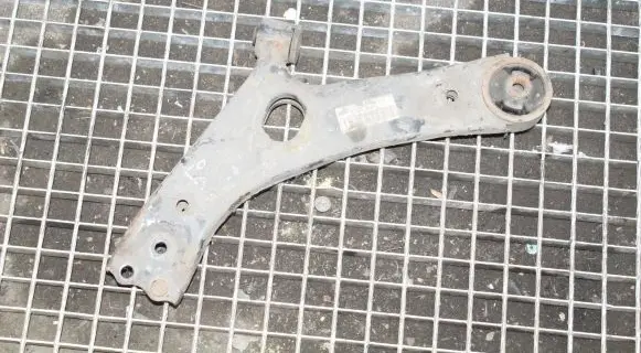 KIA Sportage Front lower control arm/wishbone 545002Y002