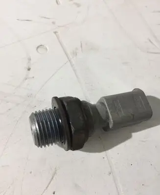 Volvo S60 Oil pressure sensor 