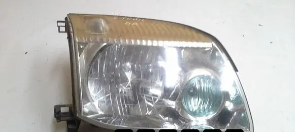 Nissan X-Trail T30 Headlight/headlamp