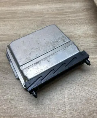 Volvo XC90 Engine control unit/module ECU 30637733A 0281011078