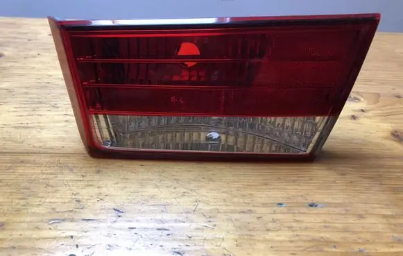 Hyundai Sonata Tailgate rear/tail lights 924043K020
