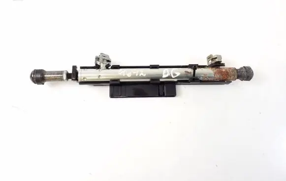 Mercedes-Benz SLK R171 Convertible roof main ram cylinder A1718207610