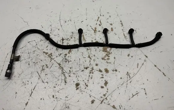 Volvo S80 Fuel return line/hose 31321198