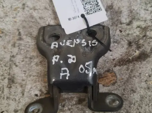 Toyota Avensis T250 Front door lower hinge 