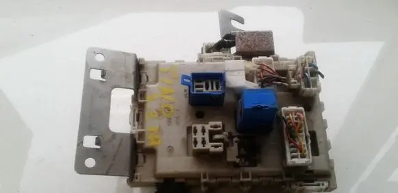 Nissan Almera Tino Fuse box set 243504U100 0216001