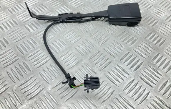 Audi TT TTS Mk2 Front seatbelt buckle 8P0857756E
