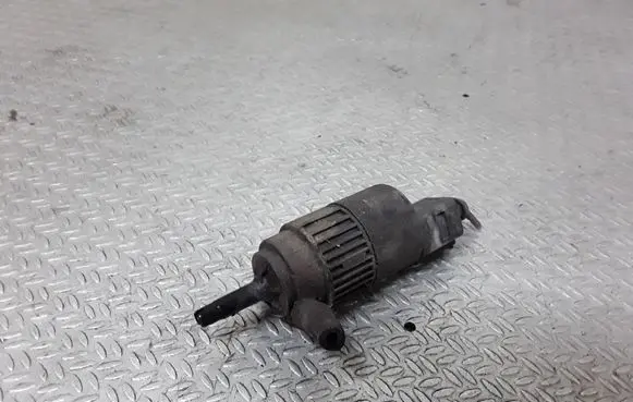 Ford Mondeo MK IV Headlight washer pump 6M2113K082AA