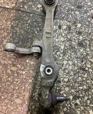 Audi A4 S4 B5 8D Front lower control arm/wishbone