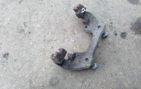 Volvo S60 Brake caliper pad carrier rear 