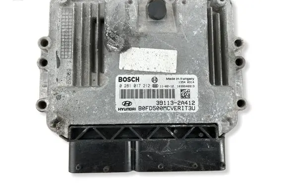 Hyundai i30 Engine control unit/module 0281017212 1039S46913 391132A412