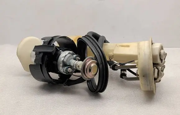 BMW 5 E34 In-tank fuel pump 1179798