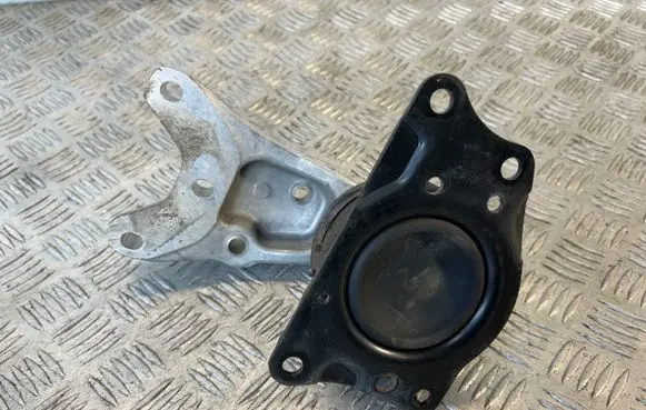 Seat Ibiza IV (6J,6P) Engine mount bracket 600199185S