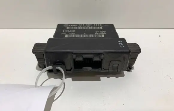 Volkswagen PASSAT B6 Gateway control module 1K0907530B