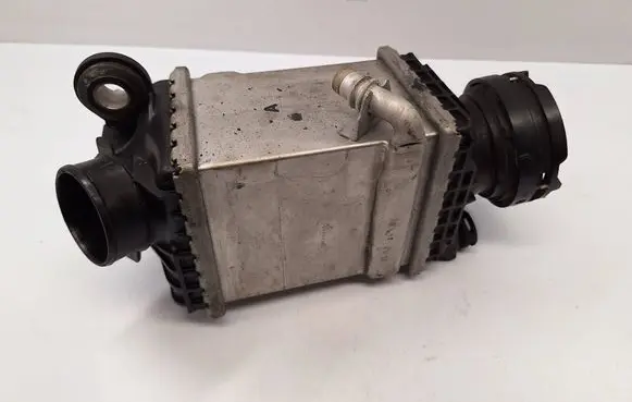 BMW 7 G11 G12 Intercooler radiator 17519470801 17518619391