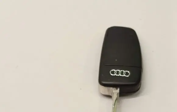 Audi A6 S6 C6 4F Ignition key/card 4F0837220D