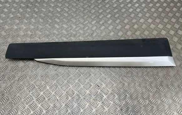 Peugeot 2008 II Front door trim (molding) 9837637080