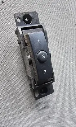 Chrysler 300 - 300C Seat memory switch 04602446AB