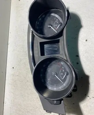 Skoda Superb B6 (3T) Speedometer (instrument cluster) 3T2920911K VD10482402 1252501346