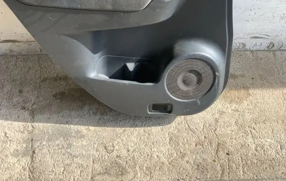Renault Koleos I Rear door card panel trim