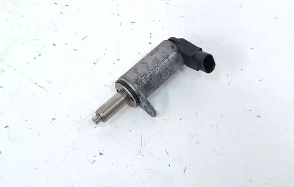 Audi A5 8T 8F Camshaft vanos timing valve 06H103697A C271302302