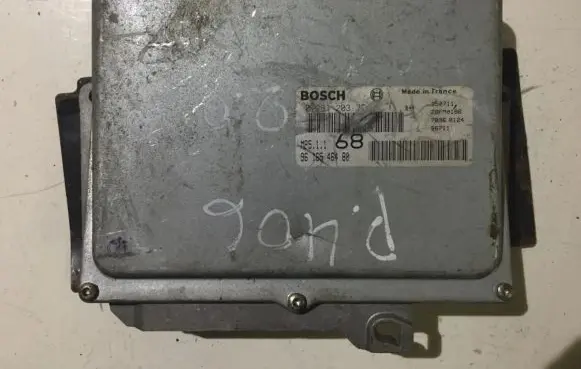 Peugeot 406 Engine control unit/module 9616546480
