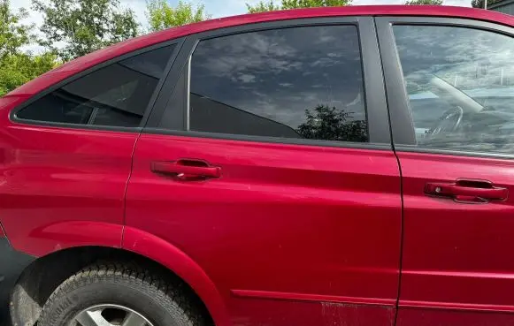 SsangYong Actyon Rear door