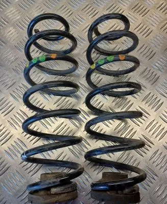 Volkswagen Polo V 6R Rear coil spring