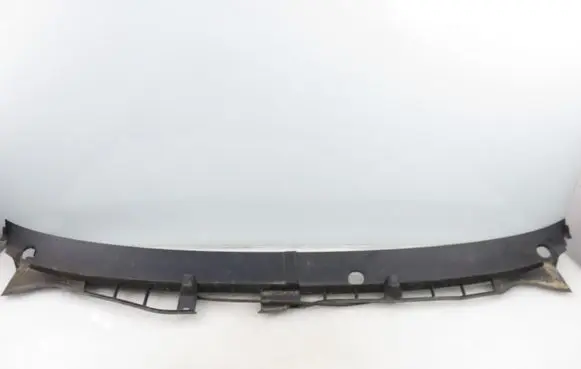 Skoda Octavia Mk1 (1U) Wiper trim 1U0819404A 1U0819403A