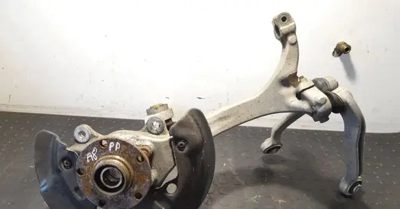 Audi A8 S8 D3 4E Front wheel hub spindle knuckle 4E0258L