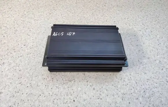 Audi A6 S6 C5 4B Sound amplifier