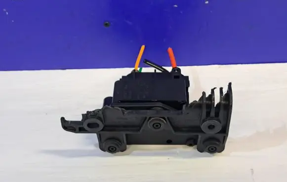 Jaguar XJ X351 Air suspension control unit module (rear) AW933B486AB