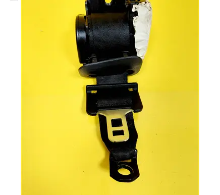 Chrysler Neon II Rear seatbelt