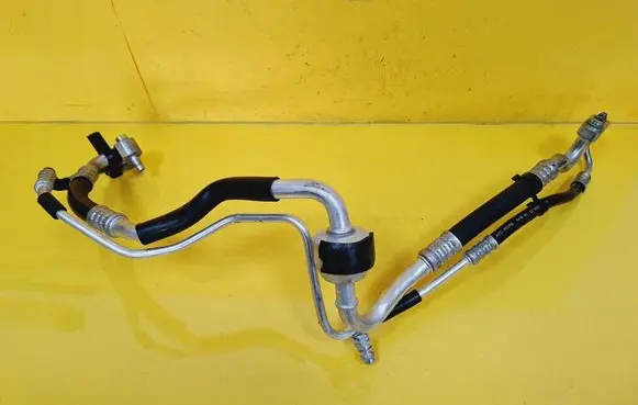 Opel Corsa C Air conditioning (A/C) pipe/hose 
