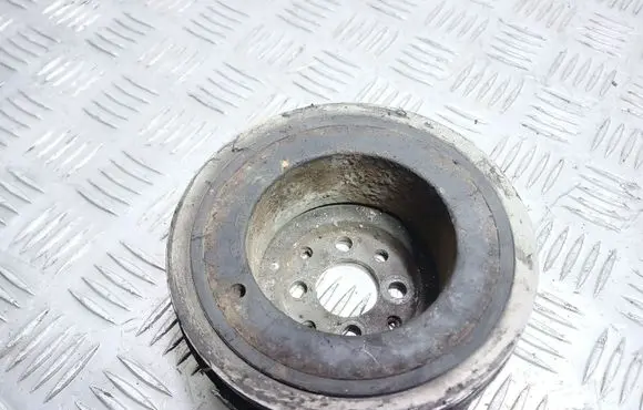 Volkswagen PASSAT B5 Crankshaft pulley