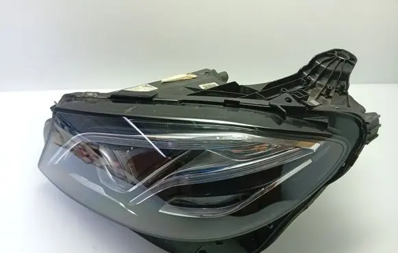 Mercedes-Benz E W213 Headlight/headlamp A2139064704