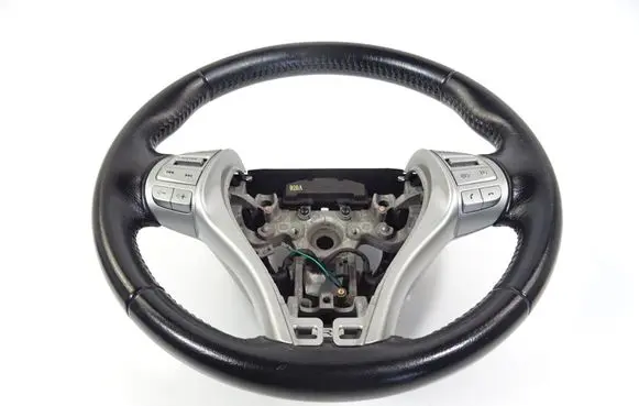 Nissan X-Trail T32 Steering wheel 