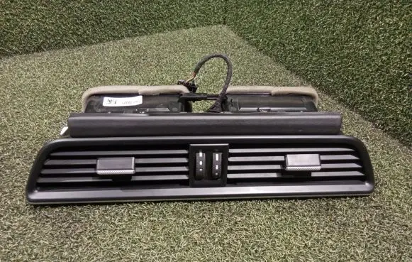 Porsche Cayenne (9Y0 9Y3) Dash center air vent grill 9Y0820701A 9Y0820701 10134