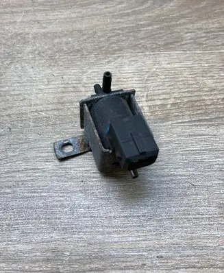 Volkswagen Transporter - Caravelle T4 Turbo solenoid valve 023906283 4279696T288 216931312V