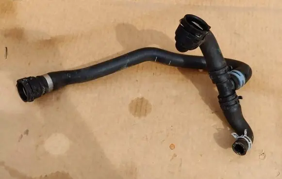 Audi A5 8T 8F Engine coolant pipe/hose 8K0121036E 130759039