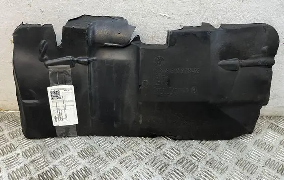 BMW 5 F10 F11 Heat shield in engine bay 