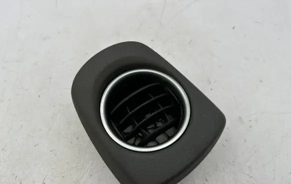 Toyota Yaris Dashboard side air vent grill/cover trim 20477